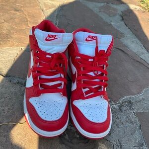 YOUTH NIKE DUNKS HIGH RED AND WHITE